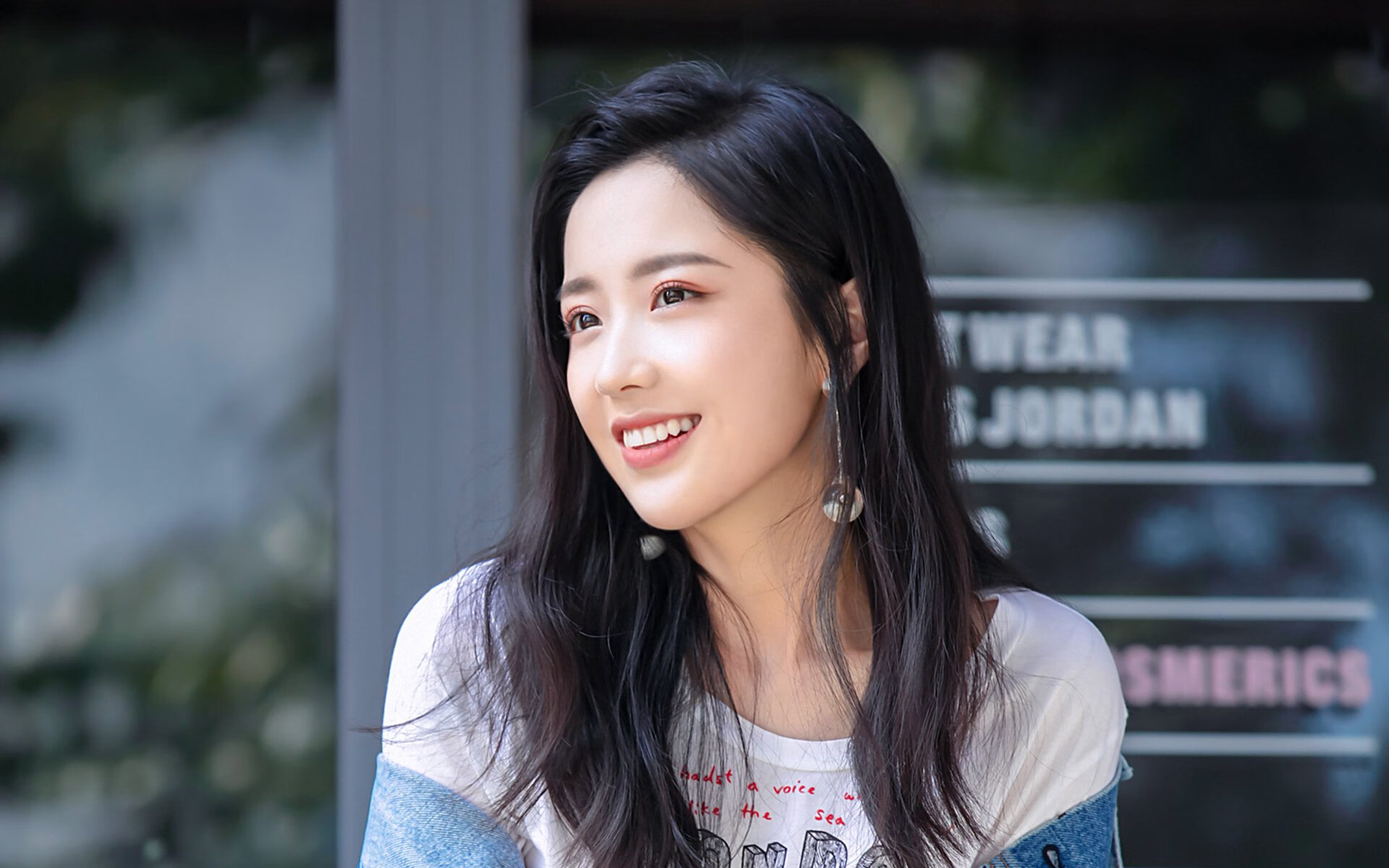 _湖人誓夺佳绩，奋力冲刺季后赛_，湖人季后赛2021